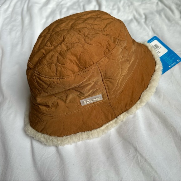 Columbia Accessories - Columbia reversible sherpa bucket hat